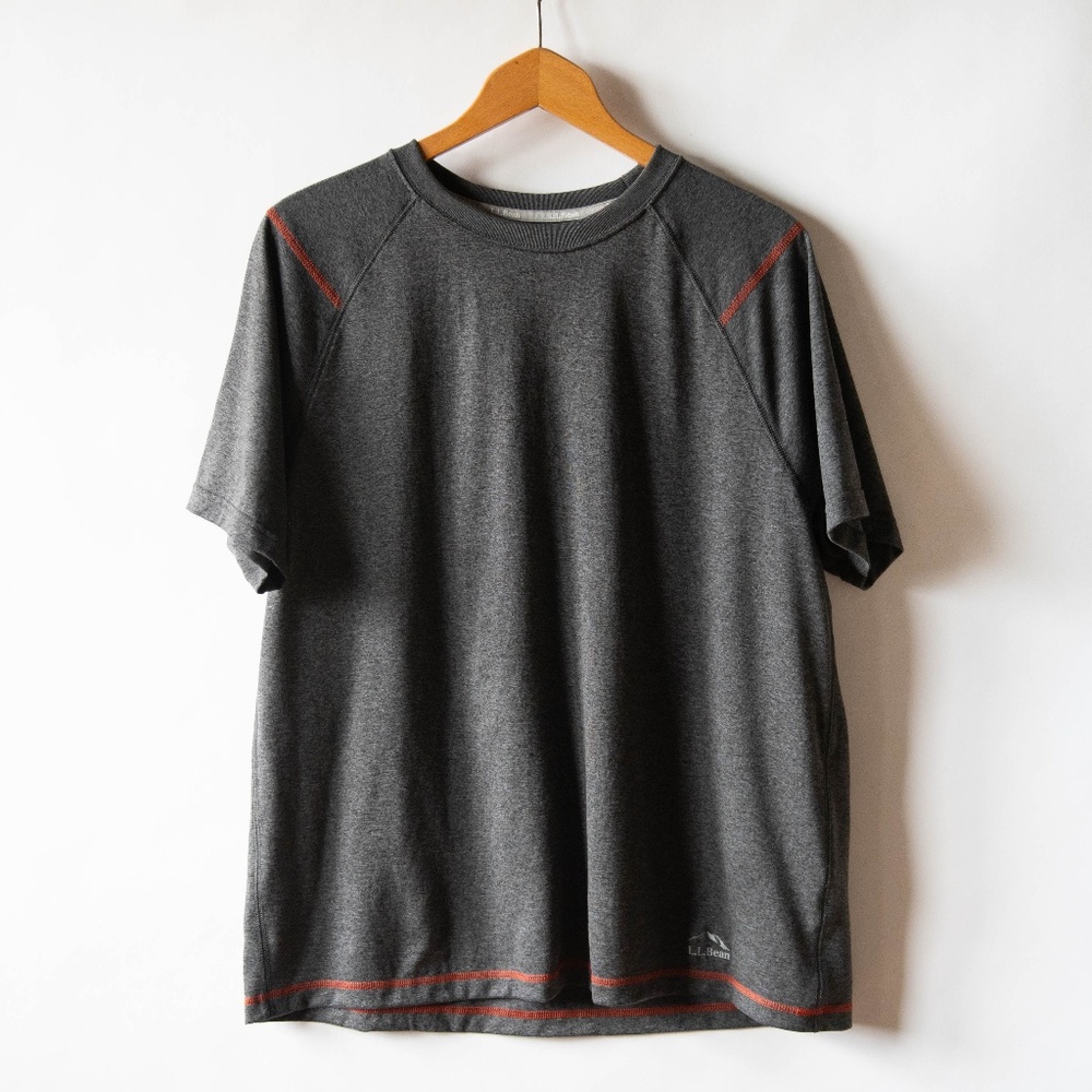 L.L. Bean Crew Neck Short Sleeve Athletic T-Shirt Top Slightly Fitted